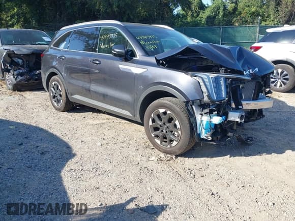 ✅ 2025 Kia Sorento S • VIN: 5XYRL4JC0SG362342 • Lot: 43345935. Wystawiony na IAAI z przebiegiem 3 676 mil. Bezpłatny archiwum sprzedaży aukcyjnych z USA i szczegółowy raport historii pojazdu na DreamBid. Zdjęcie 1.