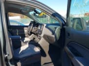 ✅ 2018 Chevrolet Colorado 2WD Work Truck • VIN: 1GCHSBEA2J1132554 • Лот: 43650273. Опубликован ранее на IAAI с пробегом 167 671 миль. Бесплатный доступ к архиву аукционных продаж из США и подробный отчёт об истории автомобиля на DreamBid. Изображение 5.