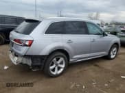 ✅ 2022 Audi Q7 Premium • VIN: WA1AJBF77ND012075 • Lot: 54492975. Wystawiony na Copart z przebiegiem 39 050 mil. Bezpłatny archiwum sprzedaży aukcyjnych z USA i szczegółowy raport historii pojazdu na DreamBid. Zdjęcie 3.