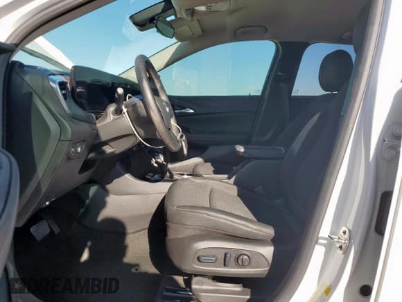 ✅ 2024 Buick Encore GX Preferred • VIN: KL4AMBSL9RB149126 • Lot: 92385885. Listed on Copart with 27,268 mi. Free auction sales archive from the USA and detailed vehicle history report at DreamBid. Image 7.