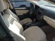 ✅ 2012 Volkswagen Jetta TDI w/Premium & Nav • VIN: 3VWLL7AJ3CM004336 • Lot: 42380154. Wystawiony na IAAI z przebiegiem 180 291 mil. Bezpłatny archiwum sprzedaży aukcyjnych z USA i szczegółowy raport historii pojazdu na DreamBid. Zdjęcie 5.