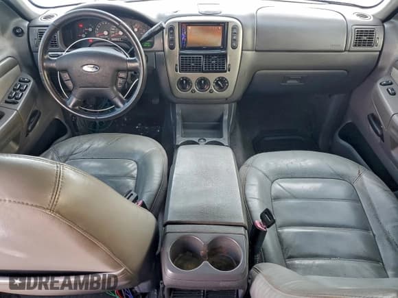 ✅ 2005 Ford Explorer XLT • VIN: 1FMZU73W85UA38320 • Лот: 96279505. Опубликован ранее на Copart с пробегом 223 408 миль. Бесплатный доступ к архиву аукционных продаж из США и подробный отчёт об истории автомобиля на DreamBid. Изображение 8.