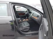 ✅ 2013 Lincoln MKS • VIN: 1LNHL9DK3DG607075 • Lot: 43923231. Listed on IAAI with 122,971 mi. Free auction sales archive from the USA and detailed vehicle history report at DreamBid. Image 5.