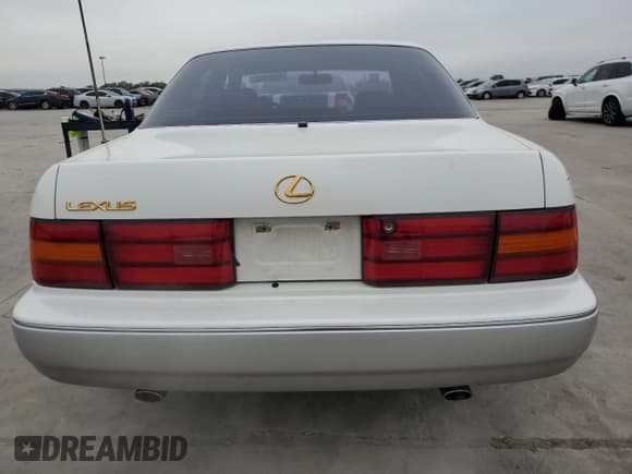 ✅ 1993 Lexus LS • VIN: JT8UF11E1P0150532 • Lot: 79537634. Wystawiony na Copart z przebiegiem 80 100 mil. Bezpłatny archiwum sprzedaży aukcyjnych z USA i szczegółowy raport historii pojazdu na DreamBid. Zdjęcie 6.