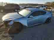 2010 Hyundai Genesis Coupe Grand Touring с VIN KMHHU6KH4AU011313, выставлен на аукционе Copart как лот 81179054 с пробегом 81 085 миль миль и Списание • Salvage title. История ставок и продаж доступна на DreamBid. Изображение 1.