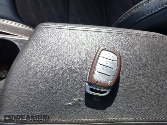 2018 Hyundai Sonata SEL with VIN 5NPE34AF5JH642757, listed as a IAAI auction lot 43307782 with 96,315 mi miles and . Bid and sale history available at DreamBid. Image 11.