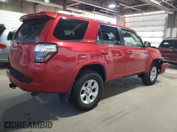 ✅ 2016 Toyota 4Runner Limited • VIN: JTEBU5JR8G5302250 • Lot: 92512845. Listed on Copart with 138,672 mi. Free auction sales archive from the USA and detailed vehicle history report at DreamBid. Image 3.