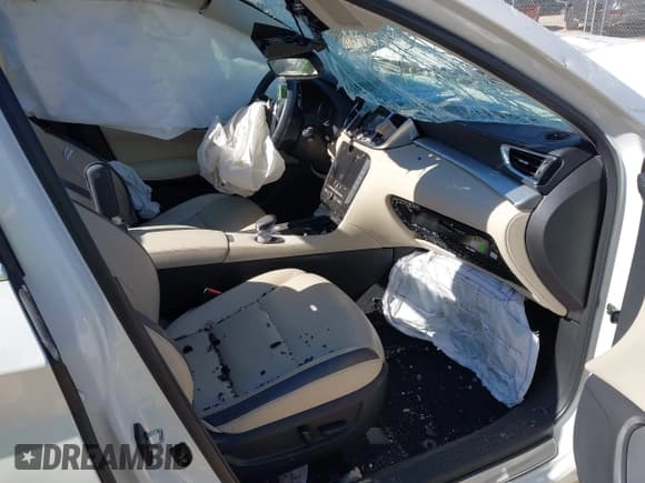 ✅ 2019 Infiniti QX50 Essential • VIN: 3PCAJ5M37KF106968 • Lot: 43619395. Wystawiony na IAAI z przebiegiem 44 637 mil. Bezpłatny archiwum sprzedaży aukcyjnych z USA i szczegółowy raport historii pojazdu na DreamBid. Zdjęcie 5.