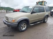 ✅ 2000 Ford Explorer XLT • VIN: 1FMZU83P1YZC35657 • Лот: 42278366. Опубликован ранее на IAAI с пробегом Не указан. Бесплатный доступ к архиву аукционных продаж из США и подробный отчёт об истории автомобиля на DreamBid. Изображение 2.