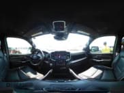 ✅ 2021 Ram 1500 Laramie • VIN: 1C6SRFJT4MN810113 • Lot: 43075436. Wystawiony na IAAI z przebiegiem 89 993 mil. Bezpłatny archiwum sprzedaży aukcyjnych z USA i szczegółowy raport historii pojazdu na DreamBid. Zdjęcie 18.