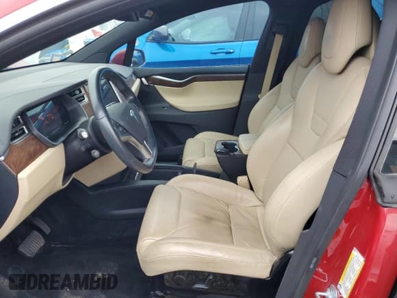 ✅ 2016 Tesla Model X 70D • VIN: 5YJXCAE2XGF030219 • Lot: 69866832. Listed on Copart with Not provided. Free auction sales archive from the USA and detailed vehicle history report at DreamBid. Image 7.