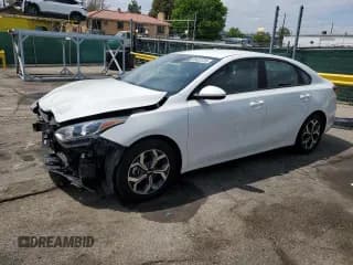 ✅ 2021 Kia Forte LXS • VIN: 3KPF24AD6ME273910 • Lot: 58423725. Wystawiony na Copart z przebiegiem 70 383 mil. Bezpłatny archiwum sprzedaży aukcyjnych z USA i szczegółowy raport historii pojazdu na DreamBid. Zdjęcie 1.