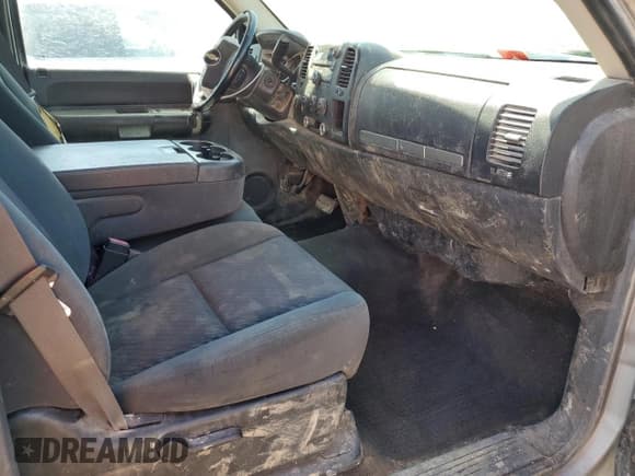 ✅ 2009 Chevrolet Silverado 1500 • VIN: 1GCEK24099Z237813 • Лот: 54860645. Опубликован ранее на Copart с пробегом 107 525 миль. Бесплатный доступ к архиву аукционных продаж из США и подробный отчёт об истории автомобиля на DreamBid. Изображение 8.