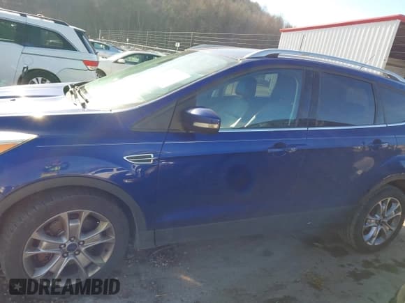 ✅ 2015 Ford Escape Titanium • VIN: 1FMCU9JX9FUA59269 • Lot: 43749184. Wystawiony na IAAI z przebiegiem 204 671 mil. Bezpłatny archiwum sprzedaży aukcyjnych z USA i szczegółowy raport historii pojazdu na DreamBid. Zdjęcie 14.