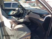 ✅ 2019 Chevrolet Suburban LT • VIN: 1GNSKHKCXKR132620 • Lot: 43578105. Wystawiony na IAAI z przebiegiem 120 367 mil. Bezpłatny archiwum sprzedaży aukcyjnych z USA i szczegółowy raport historii pojazdu na DreamBid. Zdjęcie 5.