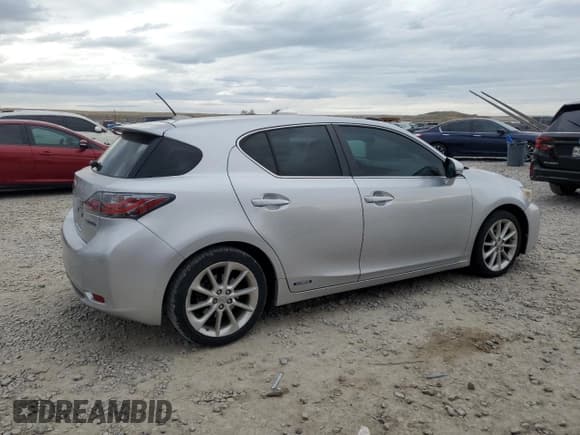 ✅ 2013 Lexus CT 200h • VIN: JTHKD5BH7D2129522 • Лот: 93306575. Опубликован ранее на Copart с пробегом Не указан. Бесплатный доступ к архиву аукционных продаж из США и подробный отчёт об истории автомобиля на DreamBid. Изображение 3.