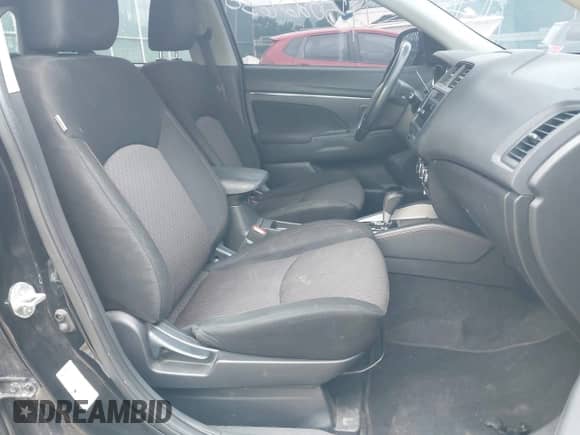 2019 Mitsubishi Outlander ES with VIN JA4AP3AUXKU015520, listed as a IAAI auction lot 43025630 with 152,338 mi miles and . Bid and sale history available at DreamBid. Image 5.