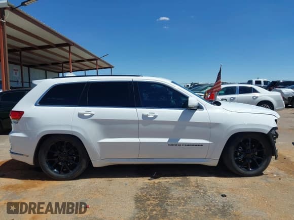 ✅ 2015 Jeep Grand Cherokee Overland • VIN: 1C4RJFCG3FC141958 • Лот: 42393806. Опубликован ранее на IAAI с пробегом 80 289 миль. Бесплатный доступ к архиву аукционных продаж из США и подробный отчёт об истории автомобиля на DreamBid. Изображение 14.