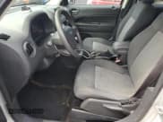 ✅ 2009 Jeep Patriot Sport • VIN: 1J4FF28B49D183042 • Lot: 67753095. Wystawiony na Copart z przebiegiem 131 402 mil. Bezpłatny archiwum sprzedaży aukcyjnych z USA i szczegółowy raport historii pojazdu na DreamBid. Zdjęcie 7.