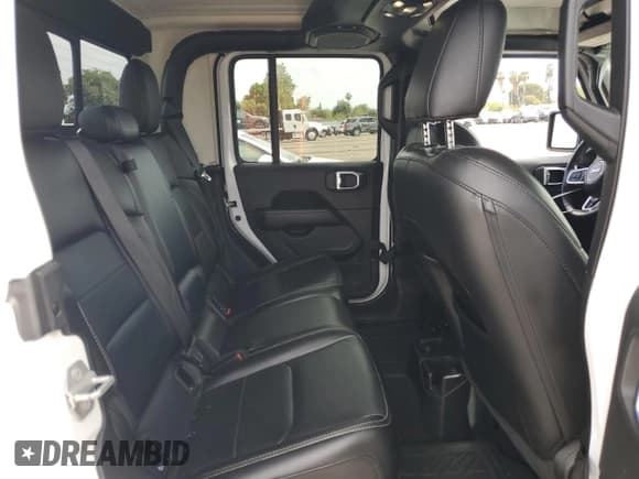 ✅ 2021 Jeep Gladiator High Altitude • VIN: 1C6HJTFG2ML566243 • Lot: 56561105. Listed on Copart with 65,902 mi. Free auction sales archive from the USA and detailed vehicle history report at DreamBid. Image 10.