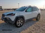 ✅ 2014 Jeep Cherokee Trailhawk • VIN: 1C4PJMBB1EW235173 • Lot: 81557235. Wystawiony na Copart z przebiegiem 185 966 mil. Bezpłatny archiwum sprzedaży aukcyjnych z USA i szczegółowy raport historii pojazdu na DreamBid. Zdjęcie 1.