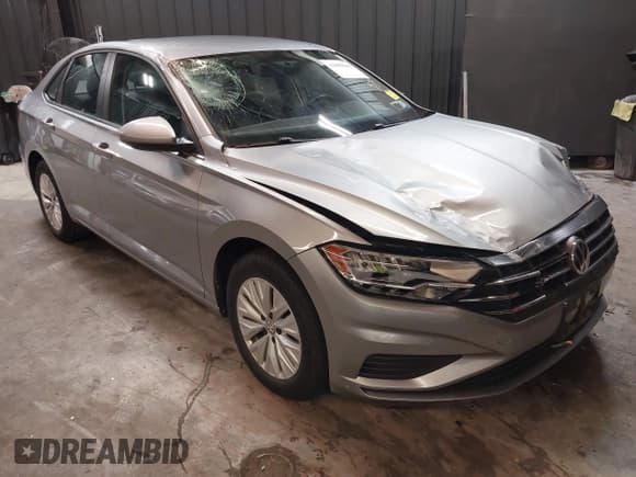 ✅ 2019 Volkswagen Jetta S • VIN: 3VWC57BU9KM228972 • Lot: 42409644. Listed on IAAI with 20,450 mi. Free auction sales archive from the USA and detailed vehicle history report at DreamBid. Image 1.
