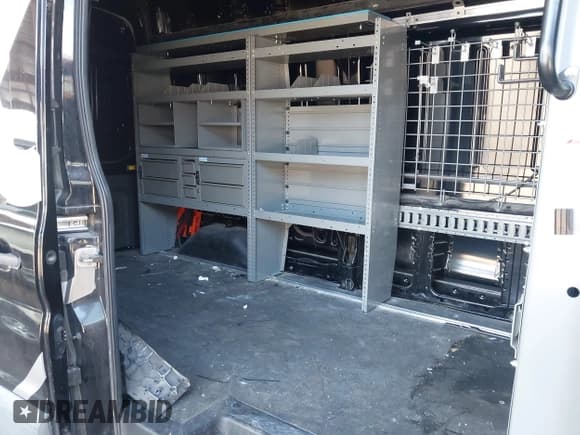 ✅ 2017 Ford Transit • VIN: 1FTYR2XM1HKB54679 • Лот: 43087256. Опубликован ранее на IAAI с пробегом 124 088 миль. Бесплатный доступ к архиву аукционных продаж из США и подробный отчёт об истории автомобиля на DreamBid. Изображение 8.