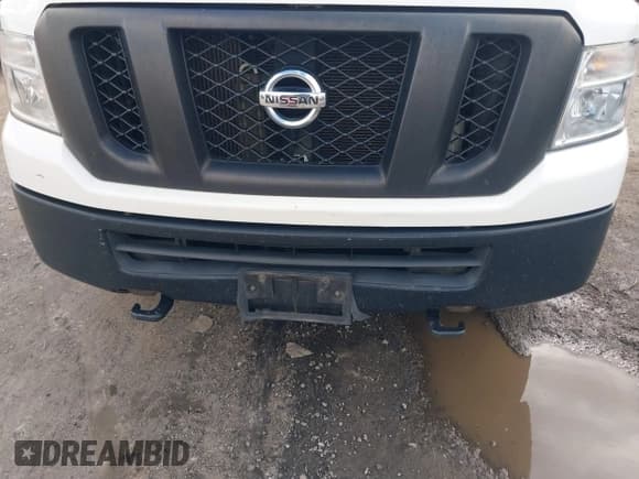 ✅ 2019 Nissan NV Cargo SV • VIN: 1N6AF0LY4KN807287 • Lot: 41737035. Wystawiony na IAAI z przebiegiem 132 053 mil. Bezpłatny archiwum sprzedaży aukcyjnych z USA i szczegółowy raport historii pojazdu na DreamBid. Zdjęcie 6.