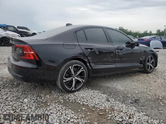 ✅ 2024 Volvo S60 Core Dark Theme • VIN: 7JRL12FKXRG317854 • Lot: 56170695. Listed on Copart with 19,444 mi. Free auction sales archive from the USA and detailed vehicle history report at DreamBid. Image 3.