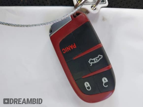 ✅ 2016 Dodge Challenger SRT Hellcat • VIN: 2C3CDZC95GH288477 • Lot: 43408176. Wystawiony na IAAI z przebiegiem 56 304 mil. Bezpłatny archiwum sprzedaży aukcyjnych z USA i szczegółowy raport historii pojazdu na DreamBid. Zdjęcie 11.