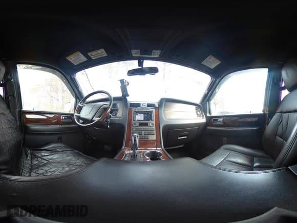 ✅ 2014 Lincoln Navigator • VIN: 5LMJJ3J56EEL04885 • Lot: 42051762. Listed on IAAI with 162,851 mi. Free auction sales archive from the USA and detailed vehicle history report at DreamBid. Image 19.