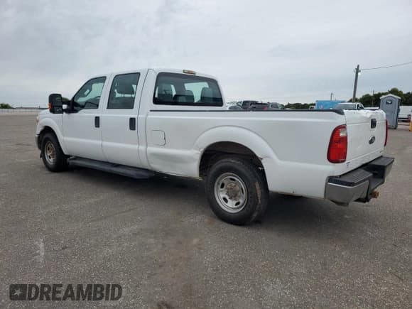 ✅ 2015 Ford F-250 XL • VIN: 1FT7W2A60FEC86519 • Lot: 71736895. Wystawiony na Copart z przebiegiem 125 363 mil. Bezpłatny archiwum sprzedaży aukcyjnych z USA i szczegółowy raport historii pojazdu na DreamBid. Zdjęcie 2.