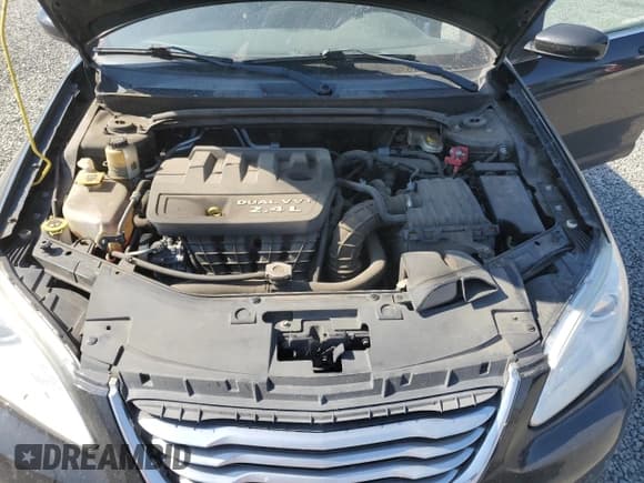 ✅ 2012 Chrysler 200 Touring • VIN: 1C3CCBBB9CN148979 • Lot: 64874595. Wystawiony na Copart z przebiegiem 112 893 mil. Bezpłatny archiwum sprzedaży aukcyjnych z USA i szczegółowy raport historii pojazdu na DreamBid. Zdjęcie 11.