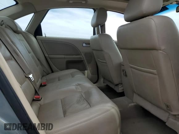 ✅ 2007 Ford Five Hundred Limited • VIN: 1FAFP281X7G123147 • Лот: 71552474. Опубликован ранее на Copart с пробегом 184 409 миль. Бесплатный доступ к архиву аукционных продаж из США и подробный отчёт об истории автомобиля на DreamBid. Изображение 10.