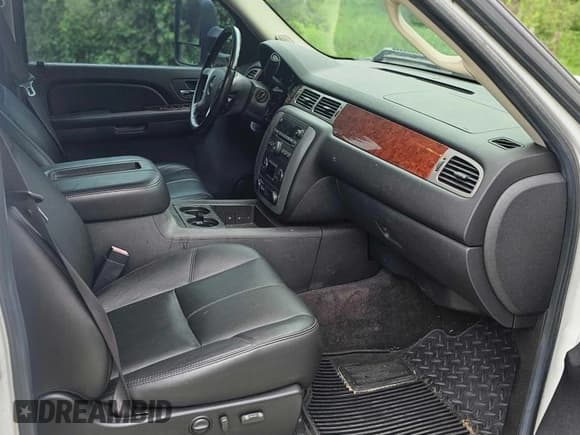 ✅ 2009 GMC Sierra 1500 • VIN: 1GTJC73609F150902 • Лот: 67979045. Опубликован ранее на Copart с пробегом 60 567 миль. Бесплатный доступ к архиву аукционных продаж из США и подробный отчёт об истории автомобиля на DreamBid. Изображение 5.