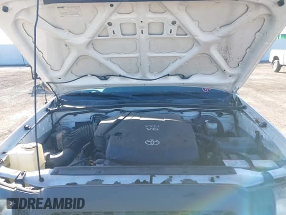 ✅ 2011 Toyota Tacoma PreRunner • VIN: 5TFTU4GN9BX001331 • Лот: 41138300. Опубликован ранее на IAAI с пробегом 122 215 миль. Бесплатный доступ к архиву аукционных продаж из США и подробный отчёт об истории автомобиля на DreamBid. Изображение 10.