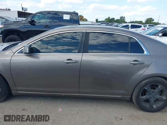 ✅ 2011 Chevrolet Malibu 1LT • VIN: 1G1ZC5E11BF389088 • Lot: 43322363. Listed on IAAI with 173,984 mi. Free auction sales archive from the USA and detailed vehicle history report at DreamBid. Image 15.