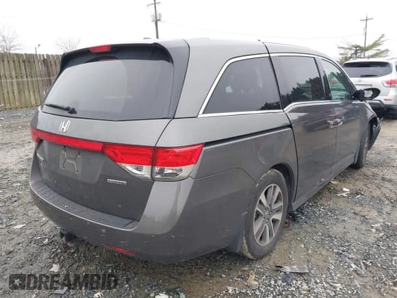 ✅ 2015 Honda Odyssey Touring Elite • VIN: 5FNRL5H92FB089627 • Lot: 41115013. Listed on IAAI with Not provided. Free auction sales archive from the USA and detailed vehicle history report at DreamBid. Image 4.