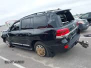 ✅ 2018 Toyota Land Cruiser • VIN: JTMCY7AJ3J4072925 • Лот: 42753058. Опубликован ранее на IAAI с пробегом 99 240 миль. Бесплатный доступ к архиву аукционных продаж из США и подробный отчёт об истории автомобиля на DreamBid. Изображение 14.