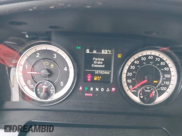 ✅ 2018 Ram 2500 Tradesman • VIN: 3C6MR5AL8JG378889 • Лот: 42515651. Опубликован ранее на IAAI с пробегом 187 834 миль. Бесплатный доступ к архиву аукционных продаж из США и подробный отчёт об истории автомобиля на DreamBid. Изображение 7.