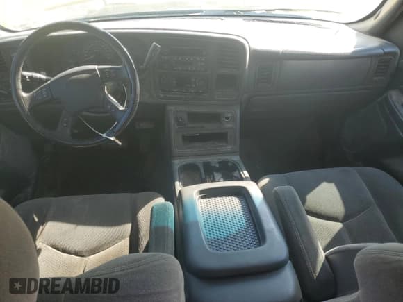 ✅ 2004 Chevrolet Silverado 2500HD LS • VIN: 1GCHK23U14F190207 • Lot: 81964065. Wystawiony na Copart z przebiegiem 150 202 mil. Bezpłatny archiwum sprzedaży aukcyjnych z USA i szczegółowy raport historii pojazdu na DreamBid. Zdjęcie 8.