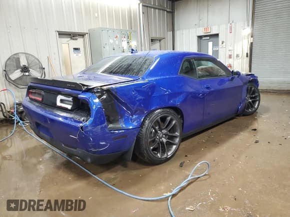 ✅ 2021 Dodge Challenger R/T Scat Pack • VIN: 2C3CDZFJ0MH583617 • Lot: 82953043. Wystawiony na Copart z przebiegiem 24 673 mil. Bezpłatny archiwum sprzedaży aukcyjnych z USA i szczegółowy raport historii pojazdu na DreamBid. Zdjęcie 3.