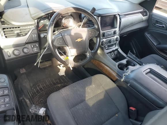 ✅ 2016 Chevrolet Suburban LS • VIN: 1GNSKGKC3GR166450 • Lot: 90118295. Listed on Copart with 144,145 mi. Free auction sales archive from the USA and detailed vehicle history report at DreamBid. Image 8.