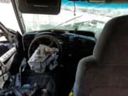 ✅ 1999 Chevrolet Blazer Trailblazer • VIN: 1GNDT13W6X2193629 • Lot: 51184702. Wystawiony na Copart z przebiegiem Nie podano. Bezpłatny archiwum sprzedaży aukcyjnych z USA i szczegółowy raport historii pojazdu na DreamBid. Zdjęcie 9.