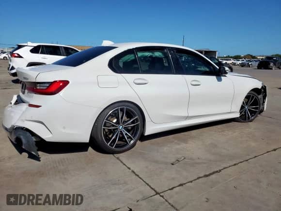 2021 BMW 3 Series 330i z VIN 3MW5R1J02M8C15436, wystawiony jako Copart lot #69011845 z przebiegiem 38 714 mil mil oraz Czysty tytuł • Clean title. Historia ofert i sprzedaży dostępna na DreamBid. Obrazek 3.