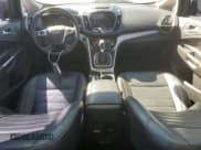 ✅ 2013 Ford C-Max SEL • VIN: 1FADP5CU1DL545692 • Lot: 86318275. Wystawiony na Copart z przebiegiem 121 361 mil. Bezpłatny archiwum sprzedaży aukcyjnych z USA i szczegółowy raport historii pojazdu na DreamBid. Zdjęcie 8.