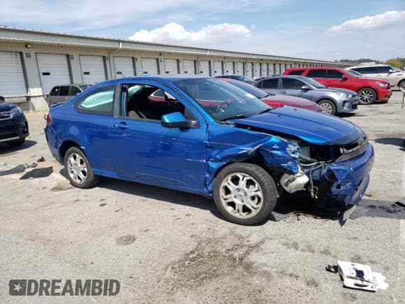 ✅ 2010 Ford Focus SE • VIN: 1FAHP3CN1AW136388 • Lot: 81013935. Wystawiony na Copart z przebiegiem 204 816 mil. Bezpłatny archiwum sprzedaży aukcyjnych z USA i szczegółowy raport historii pojazdu na DreamBid. Zdjęcie 4.