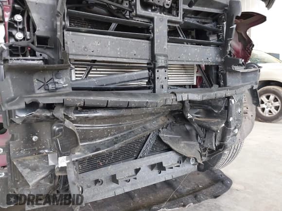 ✅ 2022 Jeep Grand Cherokee Limited • VIN: 1C4RJKBG1N8503684 • Lot: 42537107. Listed on IAAI with Not provided. Free auction sales archive from the USA and detailed vehicle history report at DreamBid. Image 18.