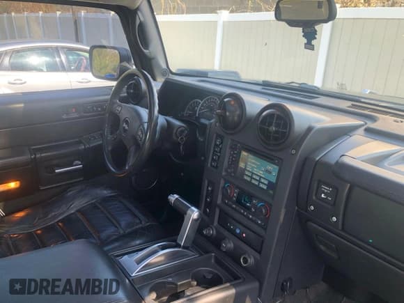 ✅ 2006 Hummer H2 • VIN: 5GRGN22U56H102463 • Lot: 54819425. Wystawiony na Copart z przebiegiem 100 096 mil. Bezpłatny archiwum sprzedaży aukcyjnych z USA i szczegółowy raport historii pojazdu na DreamBid. Zdjęcie 10.