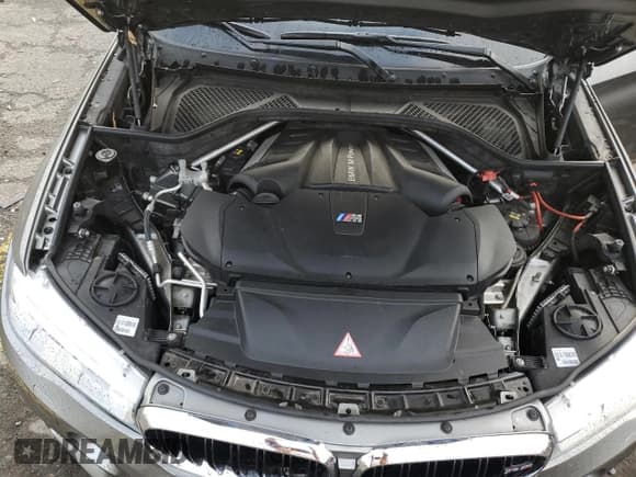 ✅ 2019 BMW X6 M • VIN: 5YMKW8C58K0Y74863 • Lot: 62132433. Listed on Copart with 34,526 mi. Free auction sales archive from the USA and detailed vehicle history report at DreamBid. Image 11.